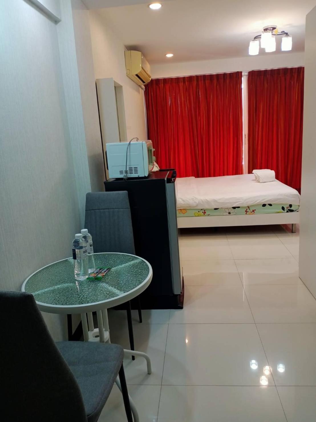 Baan Sabai Rama IV Apartment Bangkok Kültér fotó