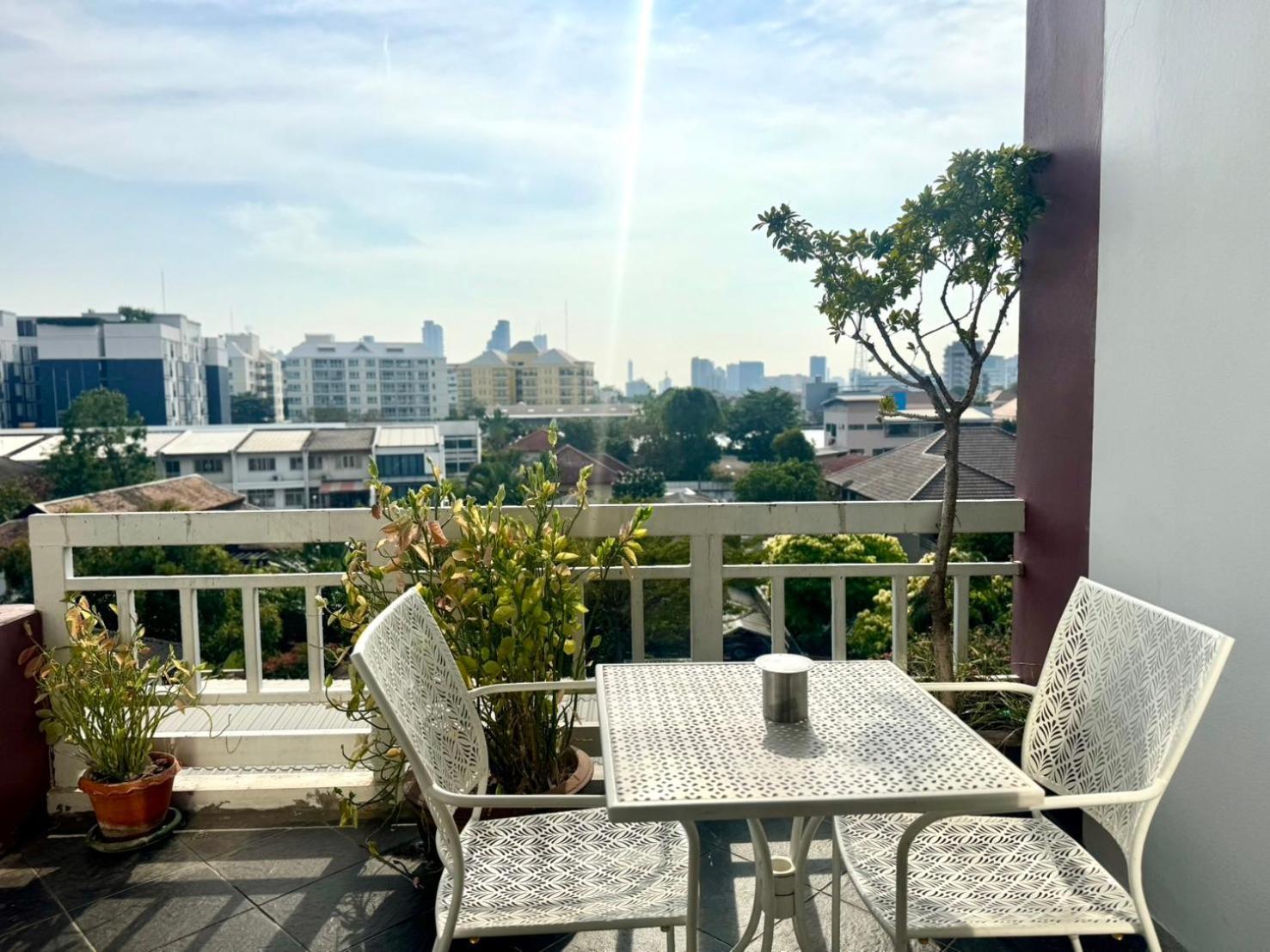 Baan Sabai Rama IV Apartment Bangkok Kültér fotó